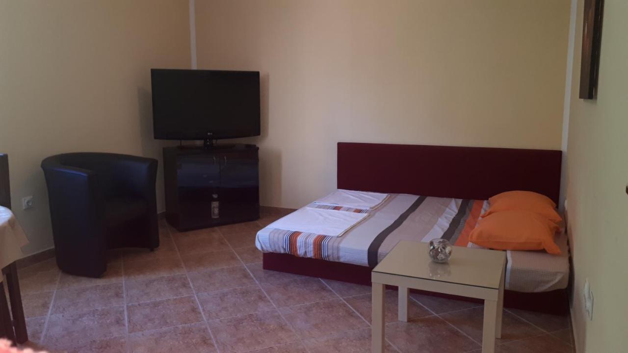 Apartment Dubrava Tivat Luaran gambar
