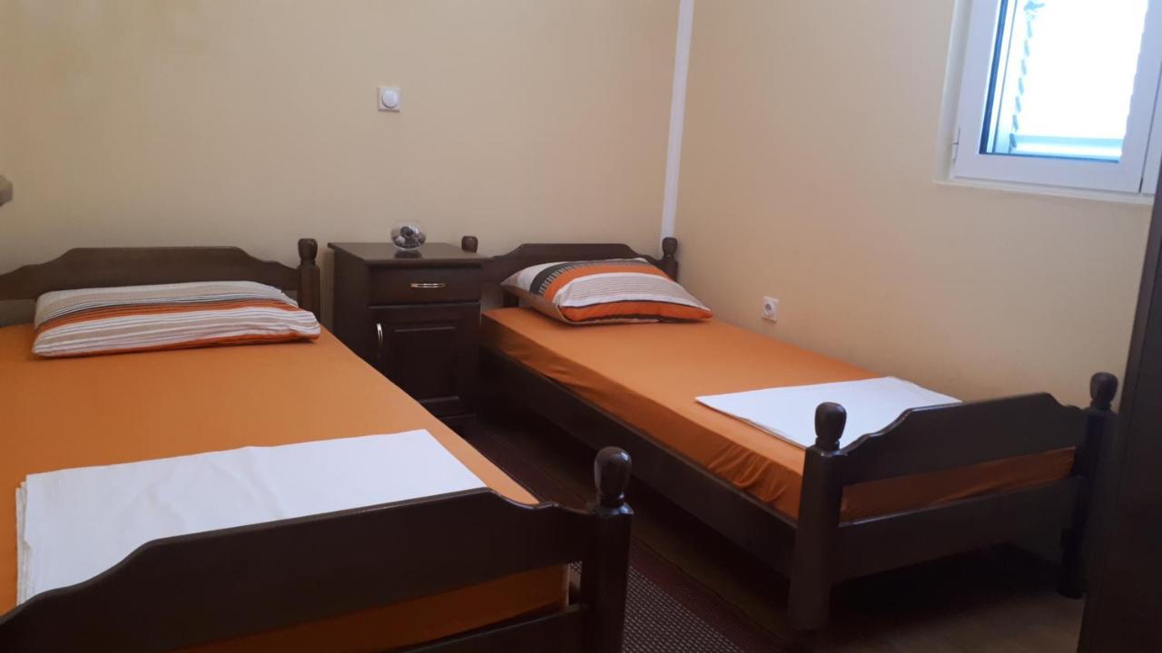 Apartment Dubrava Tivat Luaran gambar